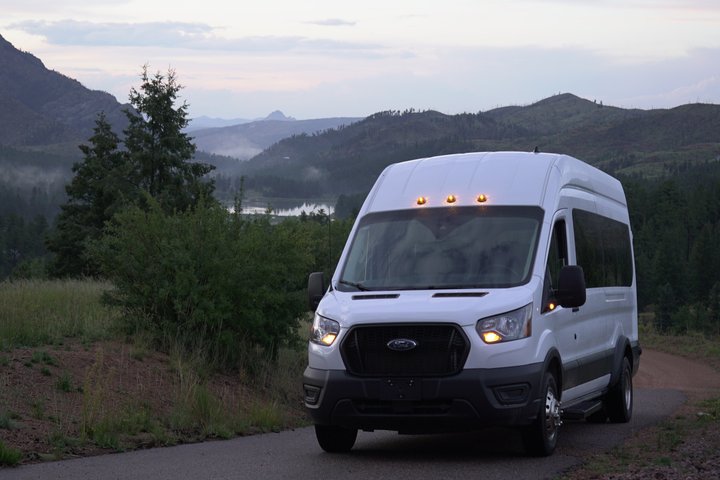 Private Eagle County Regional / Vail Airport Transfer to Aspen