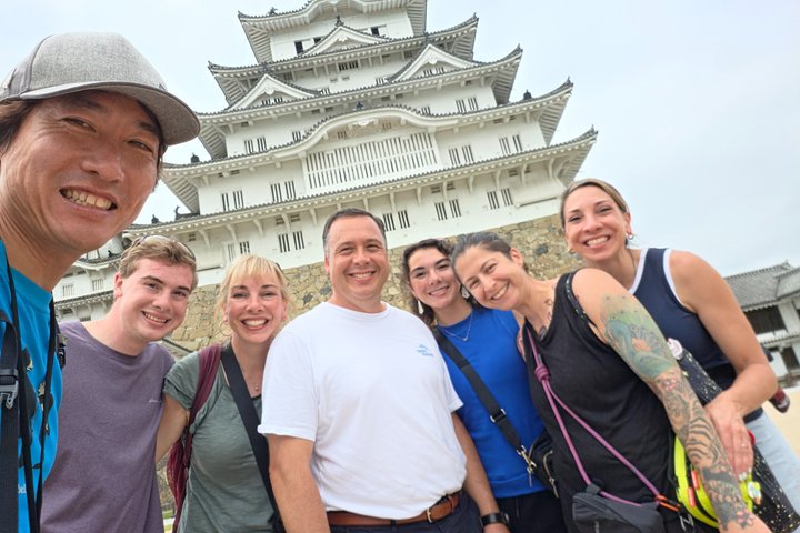 2.5 Hour Private History and Culture Tour in Himeji Castle