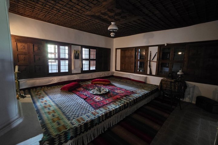 Private Tour from Bucharest: Veliko Tarnovo, Arbanasi & Tsarevets