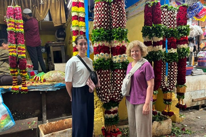 Ultimate Bangalore Full-Day Tour: Palaces, Temples & Markets