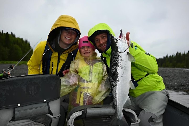 Full Day Guided Fishing Trip on Kenai River