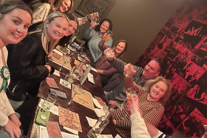 Tipsy History Tour: 300+ Years of Annapolis Drinking History