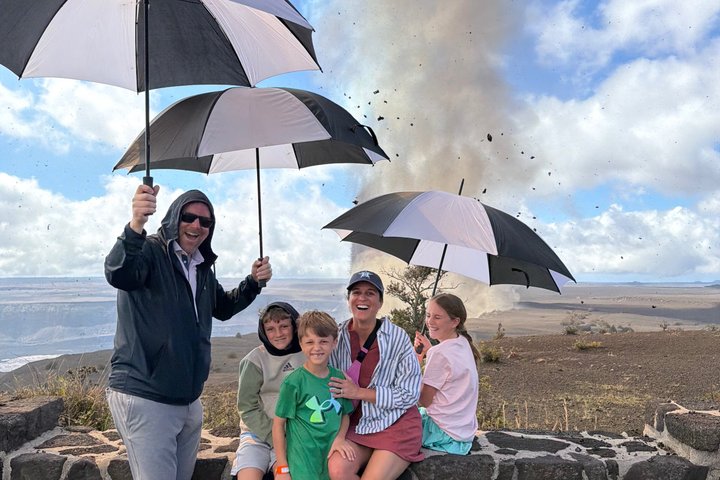 Big Island: Hawaii Volcanoes, Waterfalls and Hilo Adventure