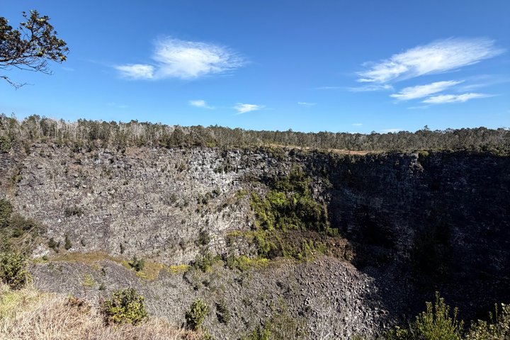 Big Island: Hawaii Volcanoes, Waterfalls and Hilo Adventure