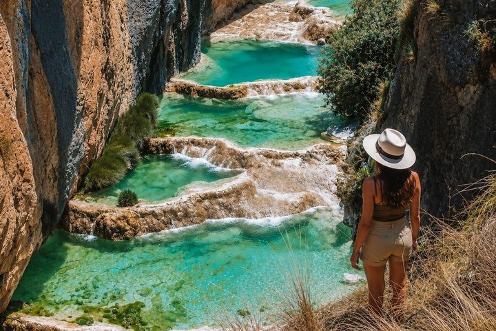 MILLPU TURQUOISE WATERS + Waterfalls and Landscapes – Ayacucho