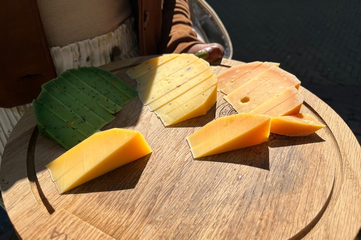 Alkmaar Food and Walking Tour What the Dutch Really Eat