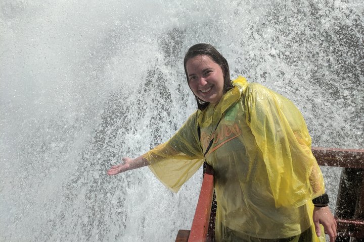 Niagara Falls American and Canadian 1 Day Tour W/ Maid Boat Ride