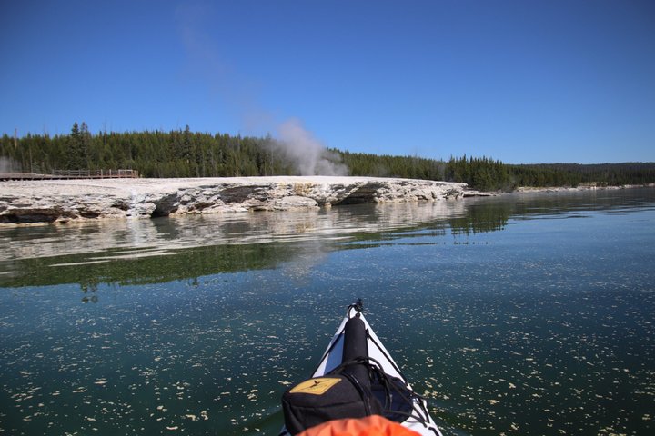 Yellowstone Lake & Hot Springs / 3 Hour Morning or Twilight Tour