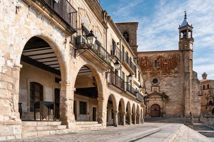 Hello Trujillo: Private 2-Hour Intro City Walk with Local Guide
