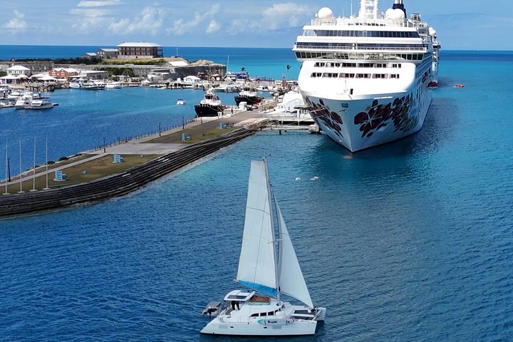 Private Catamaran charter Swim sail snorkel cliff jumping SUP