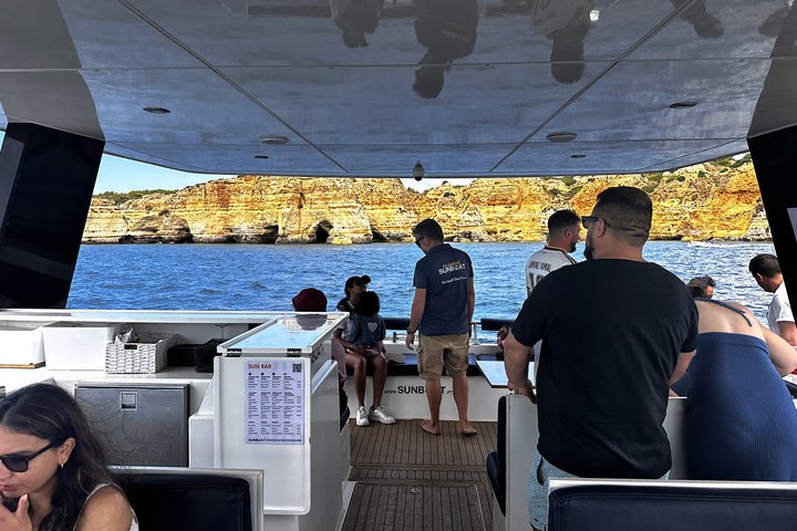 Portimão: Benagil Caves & Golden Coast Eco Catamaran Tour