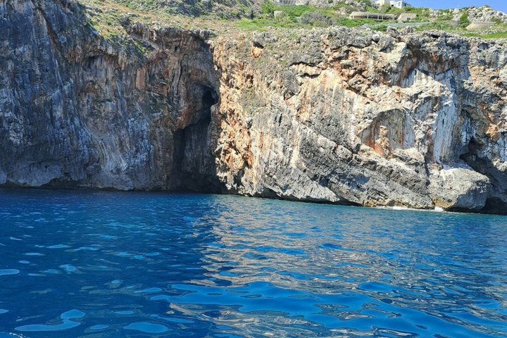 Private 3-hour boat tour to SANTA MARIA DI LEUCA