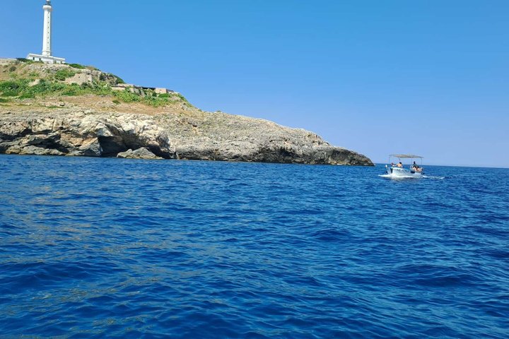 Private 3-hour boat tour to SANTA MARIA DI LEUCA