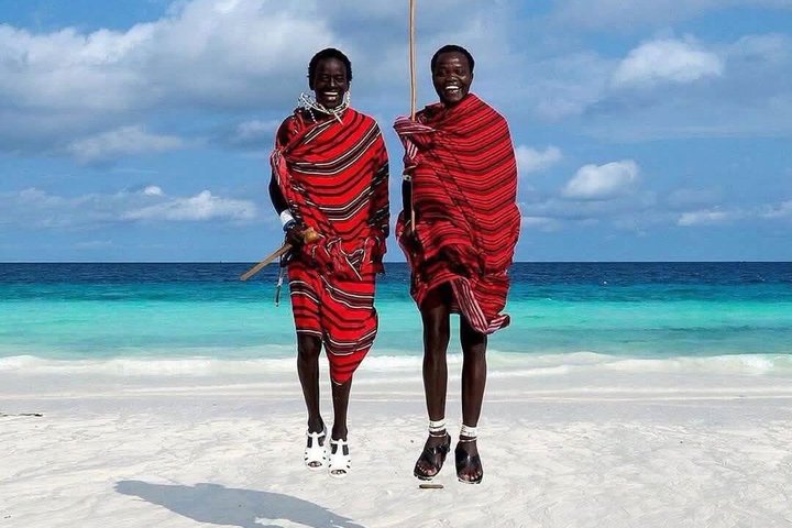 Luxury NAKUPENDA SANDBANK and SPICE FARM TOUR ( Lunch included )
