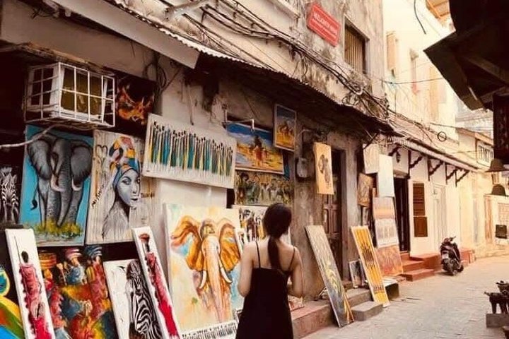 STONE TOWN WALKING TOUR ( Lunch Included )
