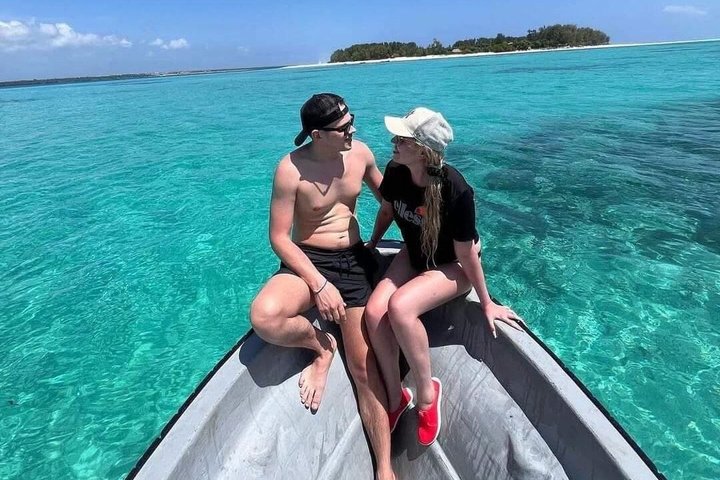 Swimming with DOLPHINS IN MNEMBA