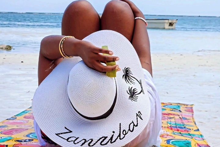 Full Day NAKUPENDA SANDBANK and STONE TOWN ( Lunch included )