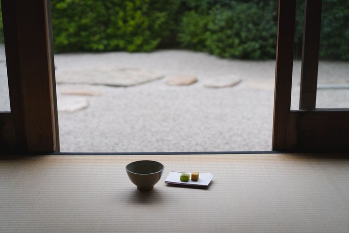 Tea Ceremony and Matsue Castle With Local and Audio Guide