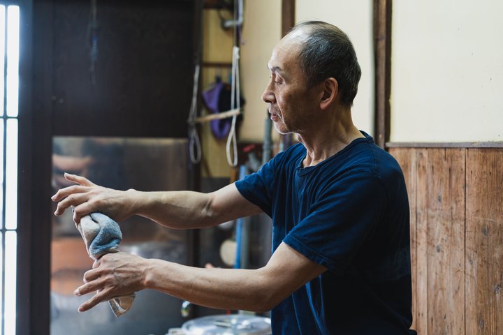 Indigo Dyeing and Matsue Castle With Local and Audio Guide