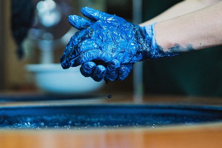 Indigo Dyeing and Matsue Castle With Local and Audio Guide