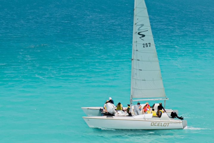 Private luxury sailing catamaran experience in Bacalar lagoon