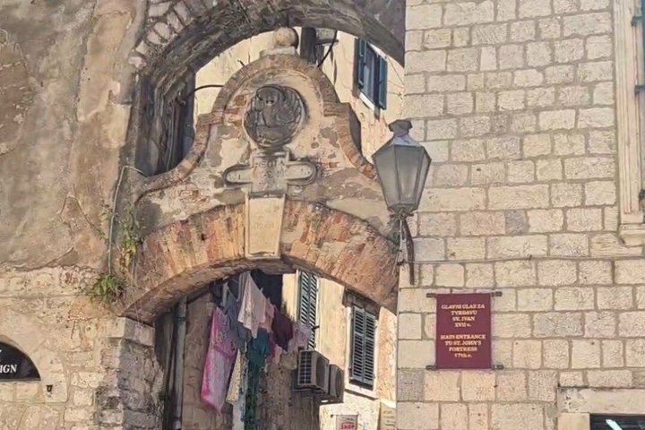 Private Transfer and Mini Tour Podgorica to Budva Kotor Perast