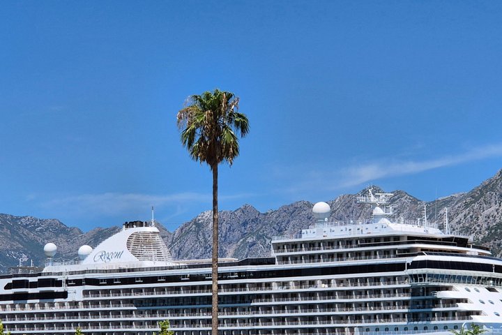 Private Transfer and Mini Tour Podgorica to Budva Kotor Perast