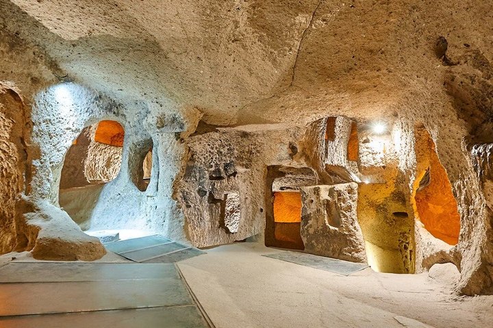 Cappadocia Dream: 2-Days Tour from Istanbul & Balloon Ride Option