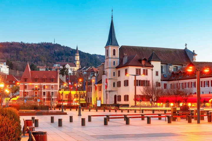 Annecy Walking Tour with Audioguide on your Smartphone