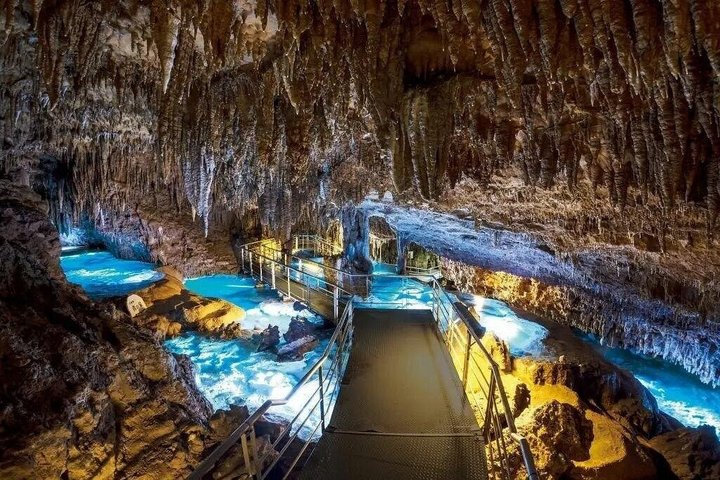 Okinawa World Gyokusendo Cave and Kingdom Village Ticket