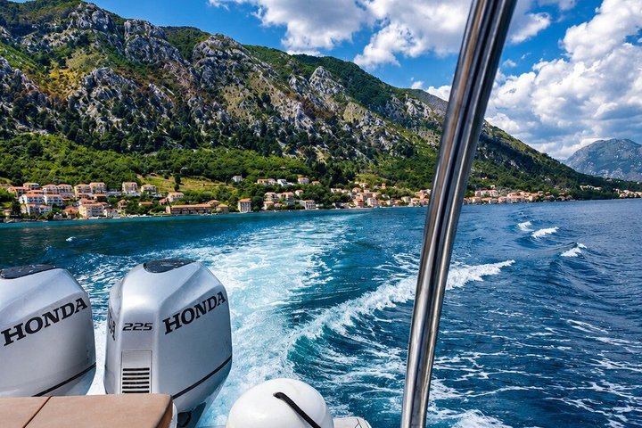 MONTENEGRO Tour(UNESCO Kotor & St.Stefan)from Tirana,Durres,Golem