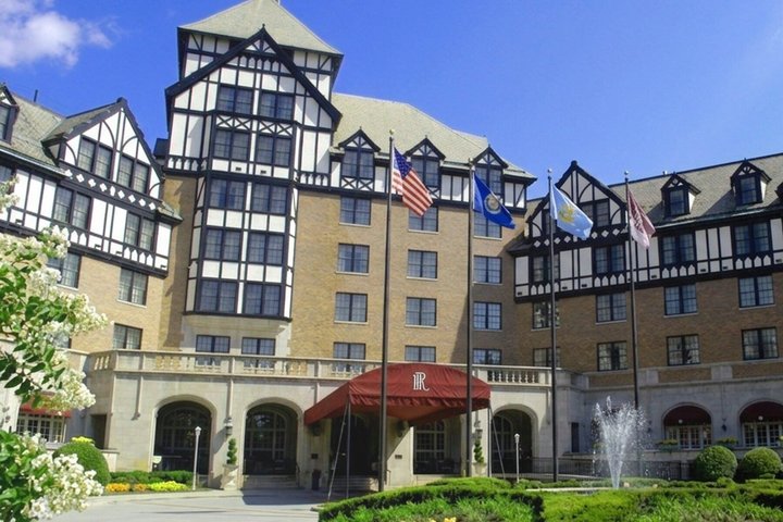 Downtown Roanoke Historian Guided Tour