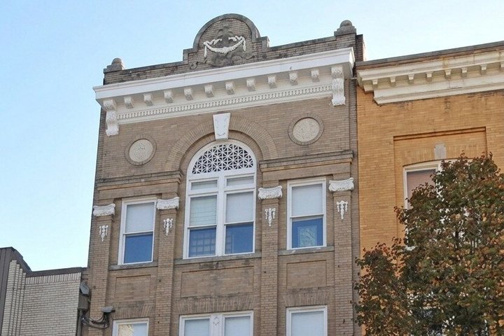 Downtown Roanoke Historian Guided Tour