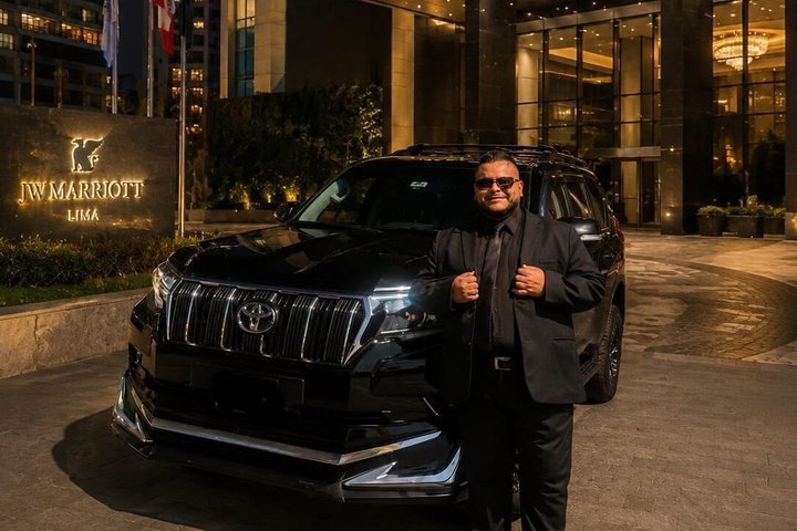 Premium Private Transfer Lima Airport (LIM) Meet & Greet 24/7