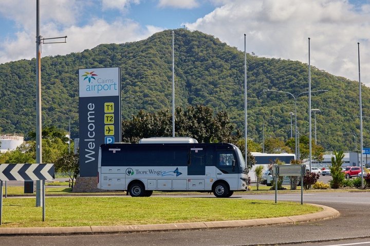 Cairns Airport to Cairns Hotels