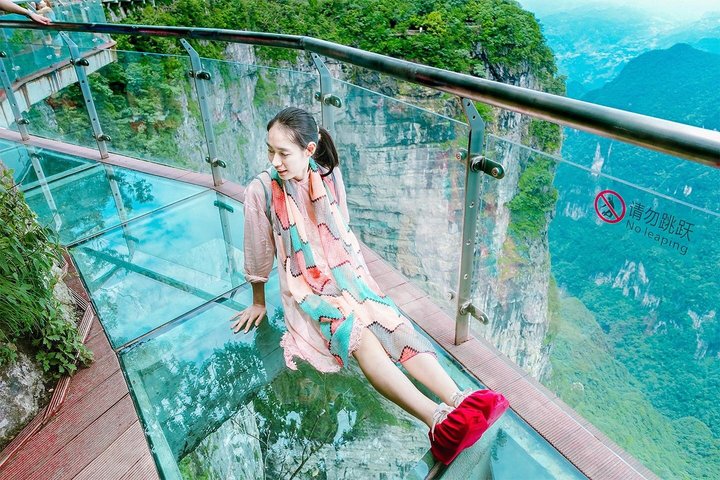 1-2 Days All-inclusive Tours: Mt Avatar, Glass Bridge, Mt Tianmen