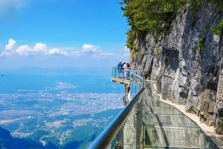 1-2 Days All-inclusive Tours: Mt Avatar, Glass Bridge, Mt Tianmen