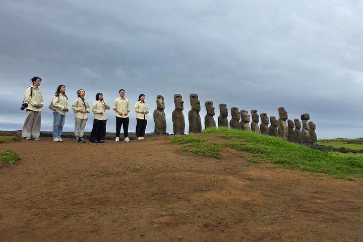 Full-Day Private Easter Island Highlights Tour