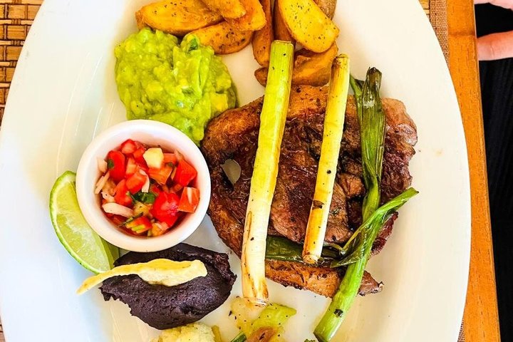 Tikal Day Trip with Local Lunch from San Ignacio