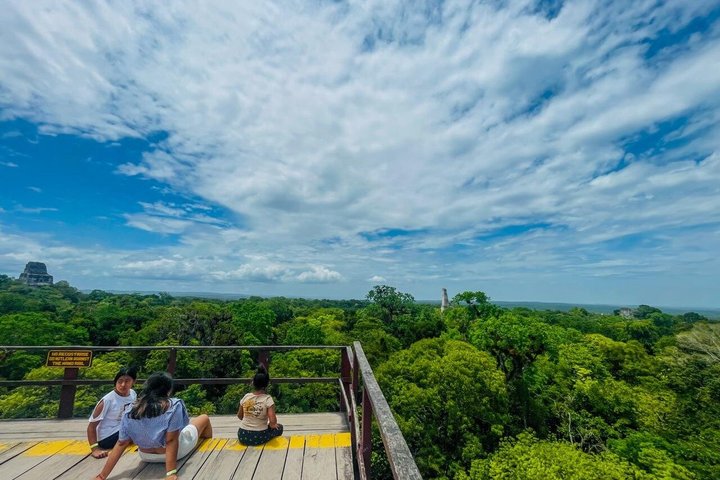 Tikal Day Trip with Local Lunch from San Ignacio