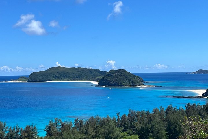 Kerama Blue & Zamami Island Tour with Guide & Driver(1-9 guests)