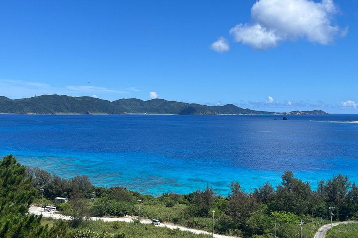 Kerama Blue & Zamami Island Tour with Guide & Driver(1-9 guests)