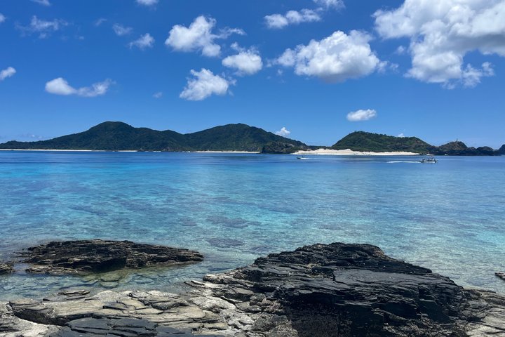 Kerama Blue & Zamami Island Tour with Guide & Driver(1-9 guests)