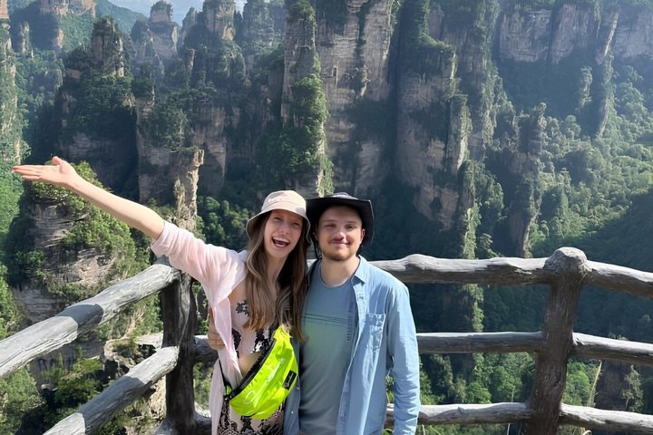 Zhangjiajie 2-Day Private Tour: Avatar Mountains & Glass Bridge