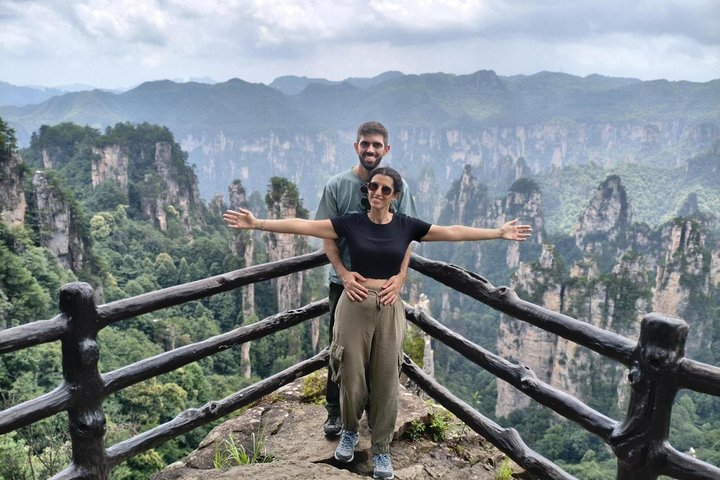 Zhangjiajie 2-Day Private Tour: Avatar Mountains & Glass Bridge