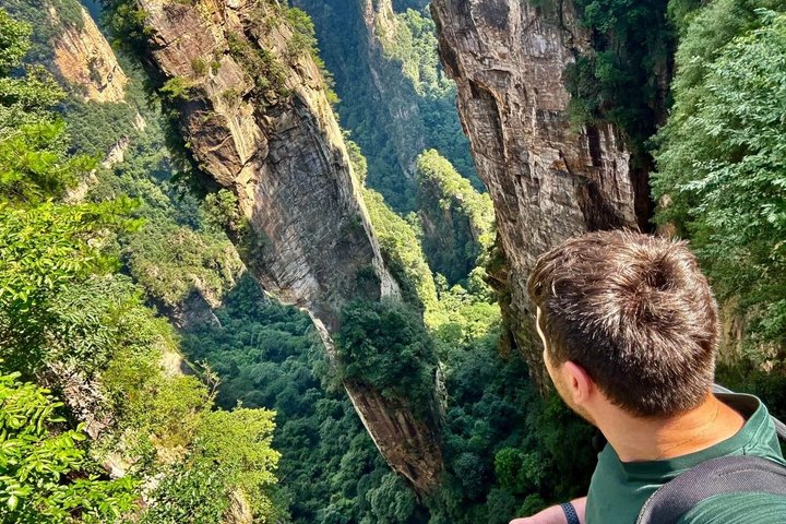 Zhangjiajie 2-Day Private Tour: Avatar Mountains & Glass Bridge