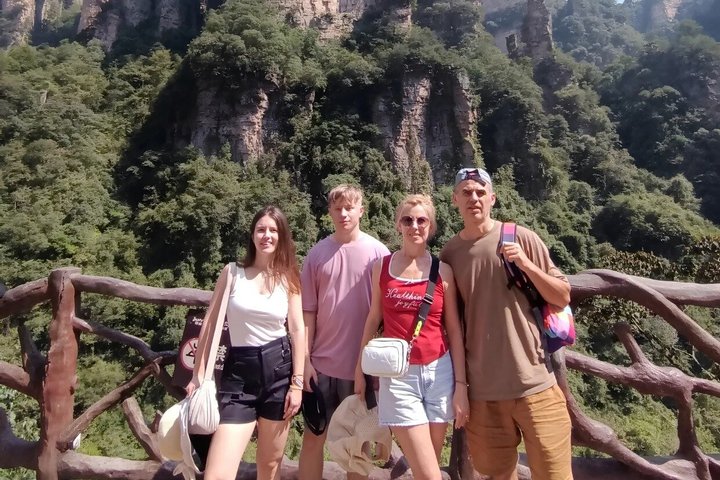 Zhangjiajie 2-Day Private Tour: Avatar Mountains & Glass Bridge