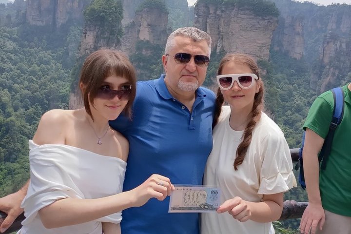 Zhangjiajie 2-Day Private Tour: Avatar Mountains & Glass Bridge