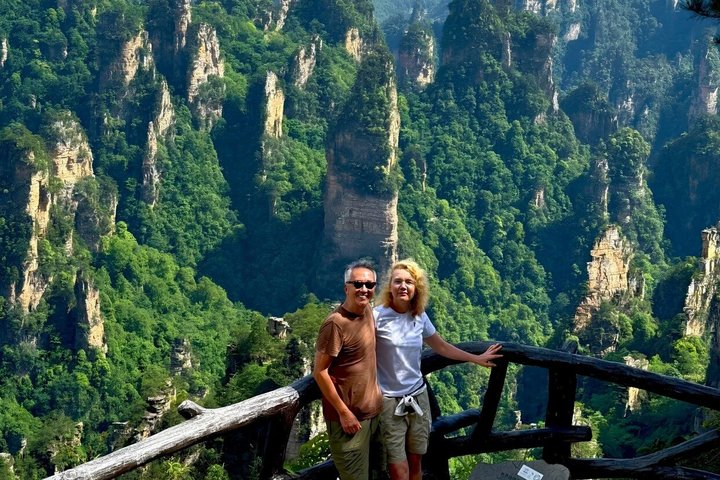 Zhangjiajie 2-Day Private Tour: Avatar Mountains & Glass Bridge