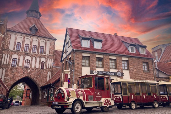 Tour through the historic old town of Stralsund